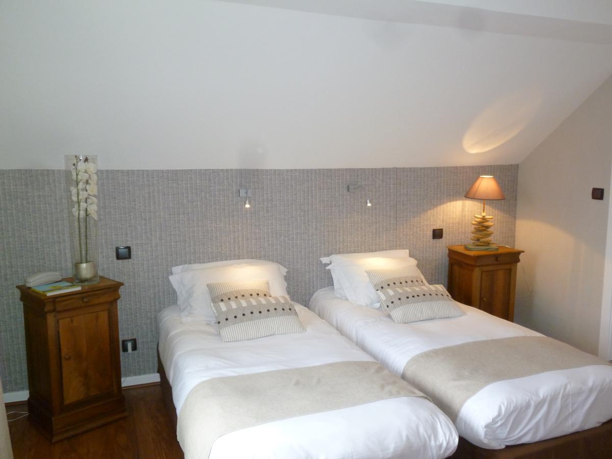 Auberge De La Terrasse Villersexel Bagian luar foto